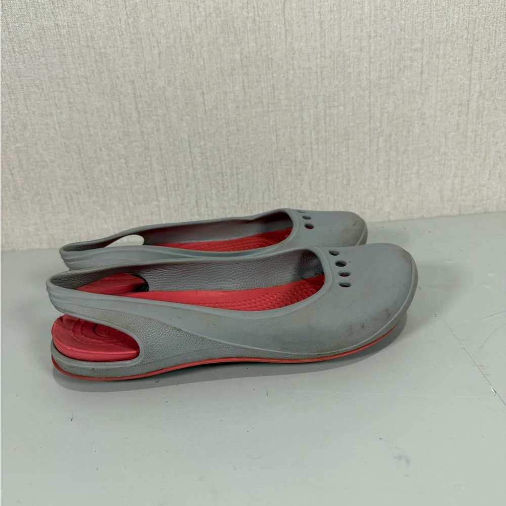 CROCS Women's Tone Skylar 7US Gray/Pink  Rubber Slip On Slingback Mary Jane Flat